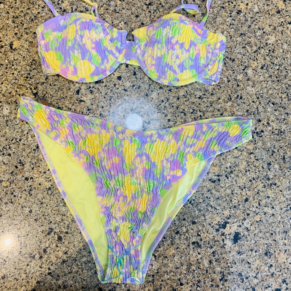Darling yellow with floral flowers print-Sexy Suit
